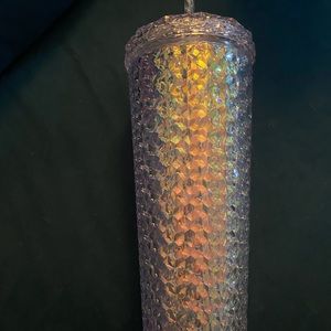 Brand new Venti Spaceman Silver Rainbow Reflecting Studded Straw Tumbler 26oz